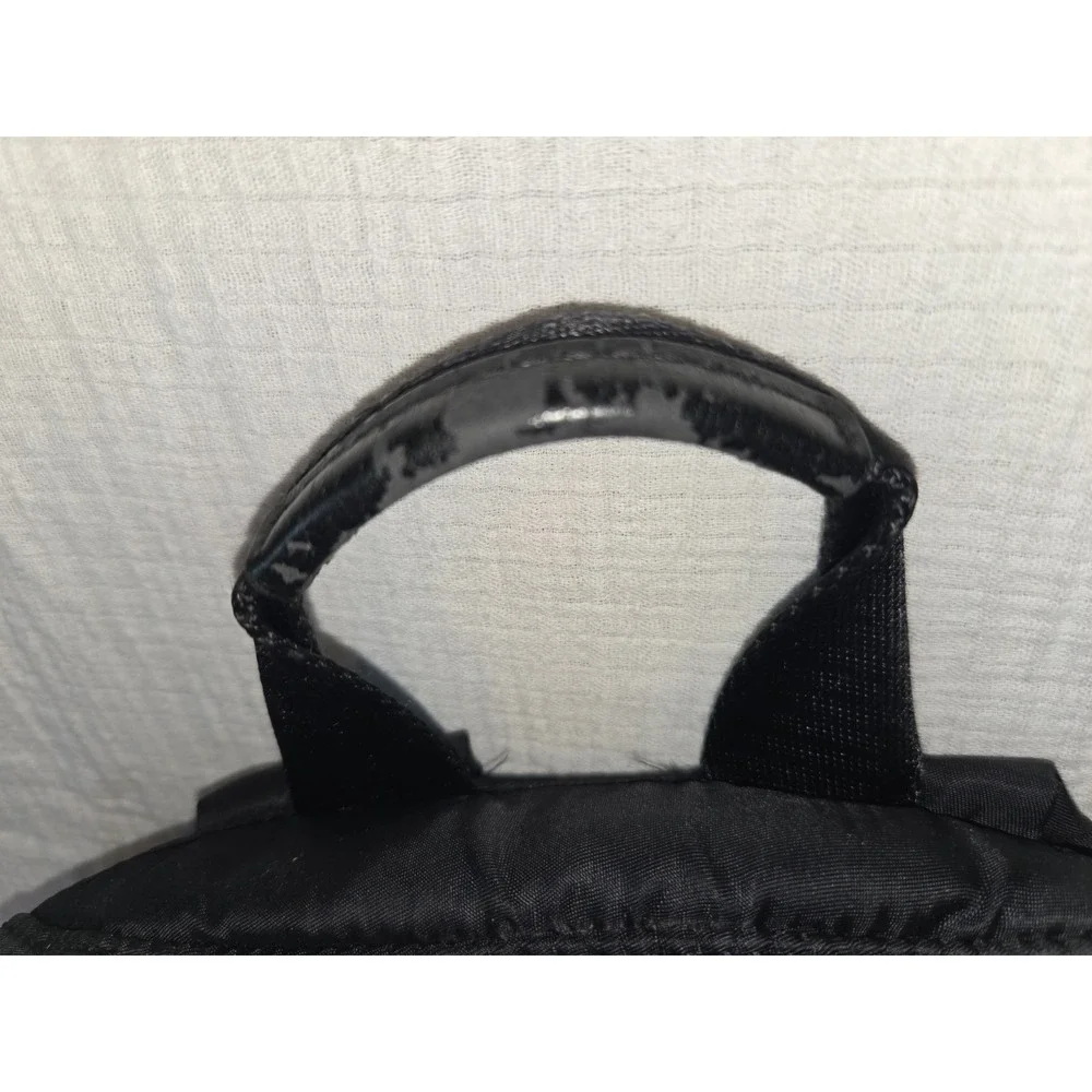 Lacoste zipper pulls